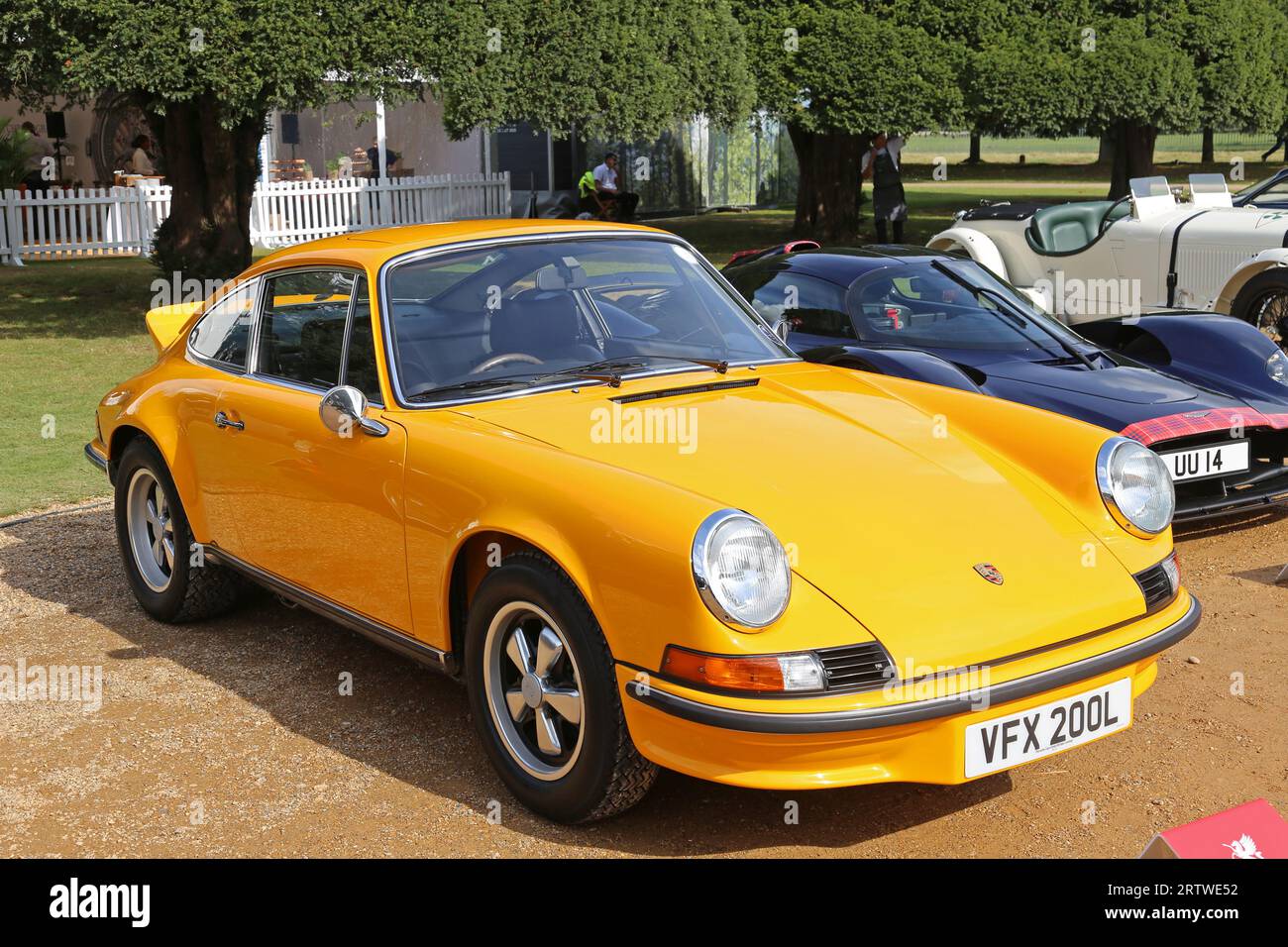 Porsche 911 Carrera RS Touring (1973), Concours of Elegance 2023, Hampton court Palace, Londres, Royaume-Uni, Europe Banque D'Images