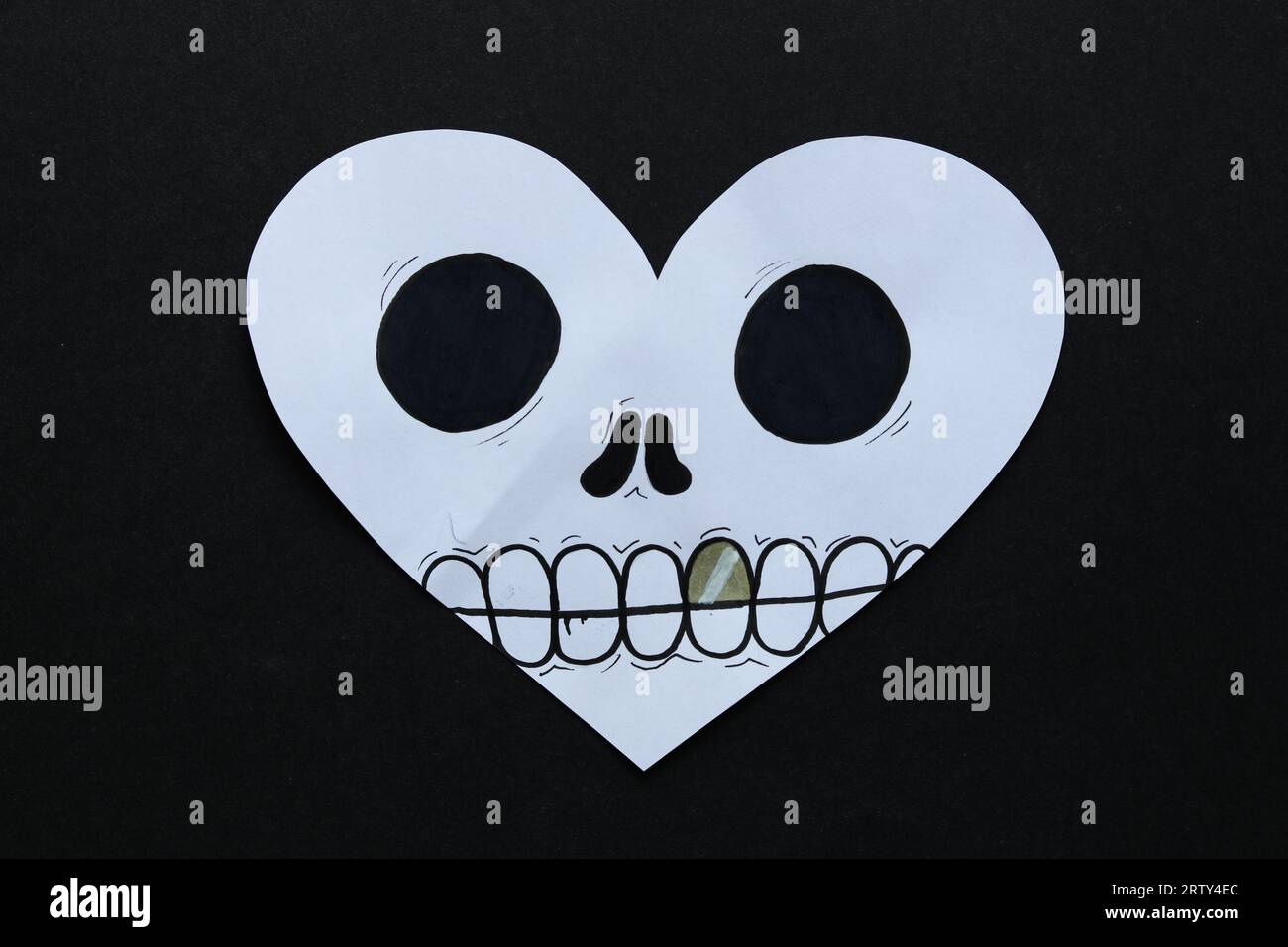 Masque A Colorier Pour Enfant Jungle Animaux Masques Coloriage Imprimable,  Lion, Singe, Tigre, Éléphant, Papier DIY Enfants Adultes. Téléchargement Du  Modèle PDF. Halloween, Anniversaires. - France Masque Animal, image size:1300x956