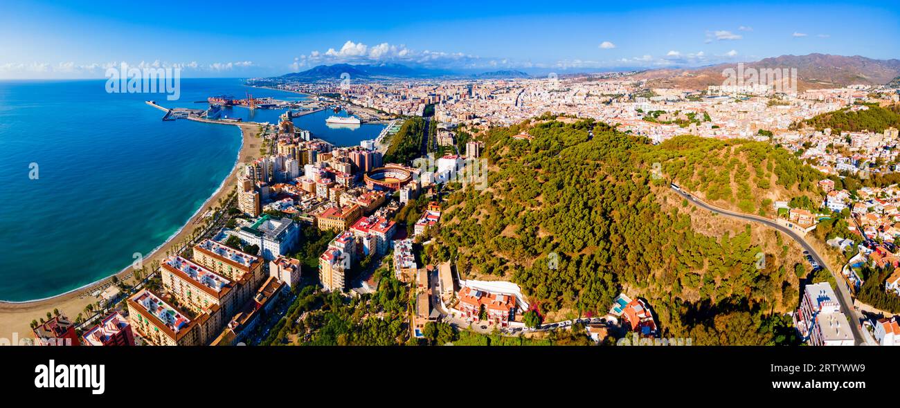 Vue panoramique aérienne de Malaga. Malaga est une ville de la communauté andalouse en Espagne Banque D'Images