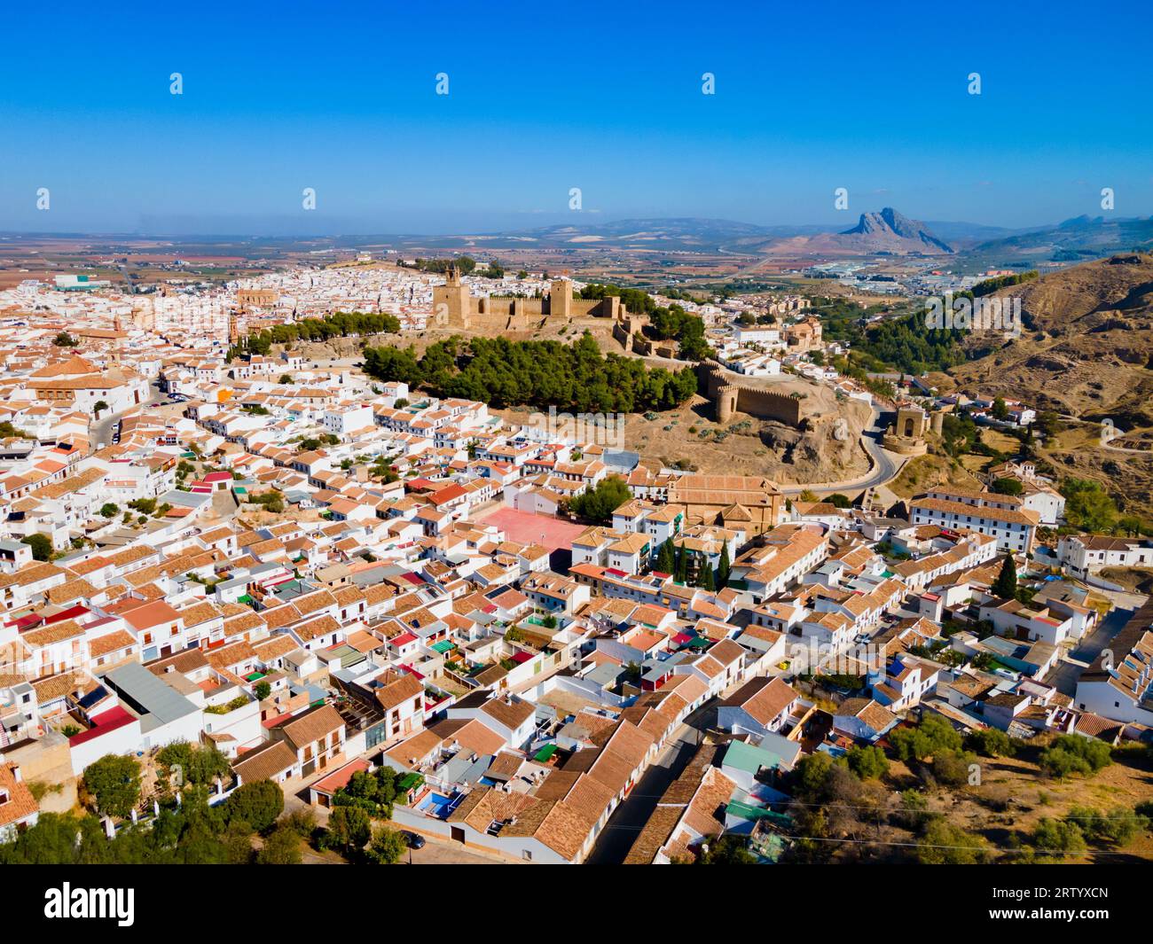 Alcazaba d'Antequera vue panoramique aérienne. L'Alcazaba d'Antequera est une forteresse mauresque de la ville d'Antequera dans la province de Malaga, la commune Banque D'Images