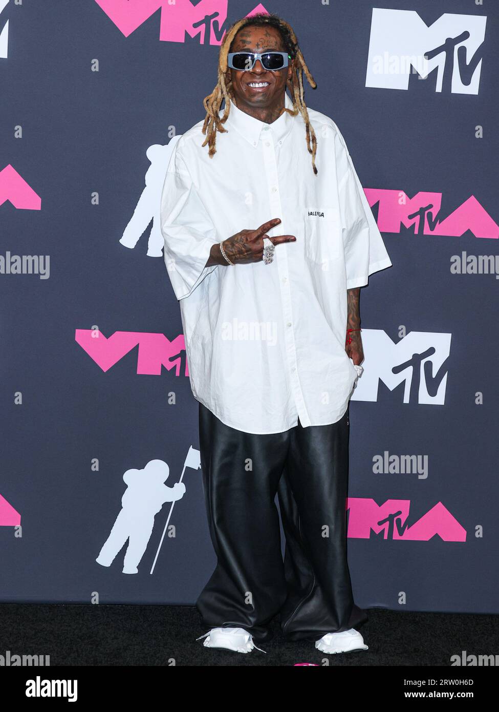 NEWARK, NEW JERSEY, États-Unis - 12 SEPTEMBRE : Lil Wayne pose dans la salle de presse aux MTV Video Music Awards 2023 qui se sont tenus au Prudential Center le 12 septembre 2023 à Newark, New Jersey, États-Unis. (Photo de Xavier Collin/image Press Agency) Banque D'Images