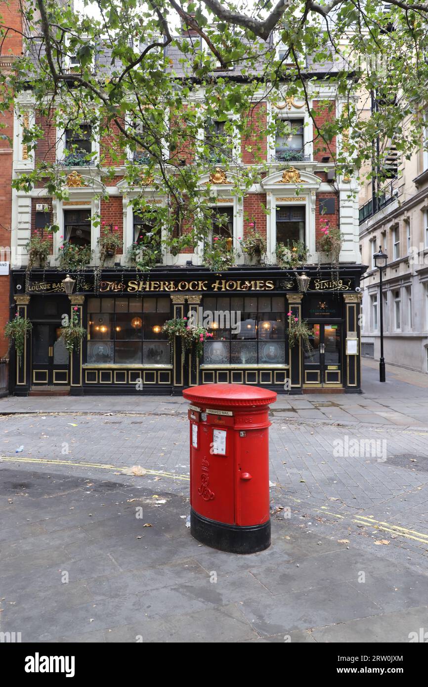 Extérieur du pub Sherlock Holmes, Northumberland St, Londres, Royaume-Uni septembre 2023 Banque D'Images
