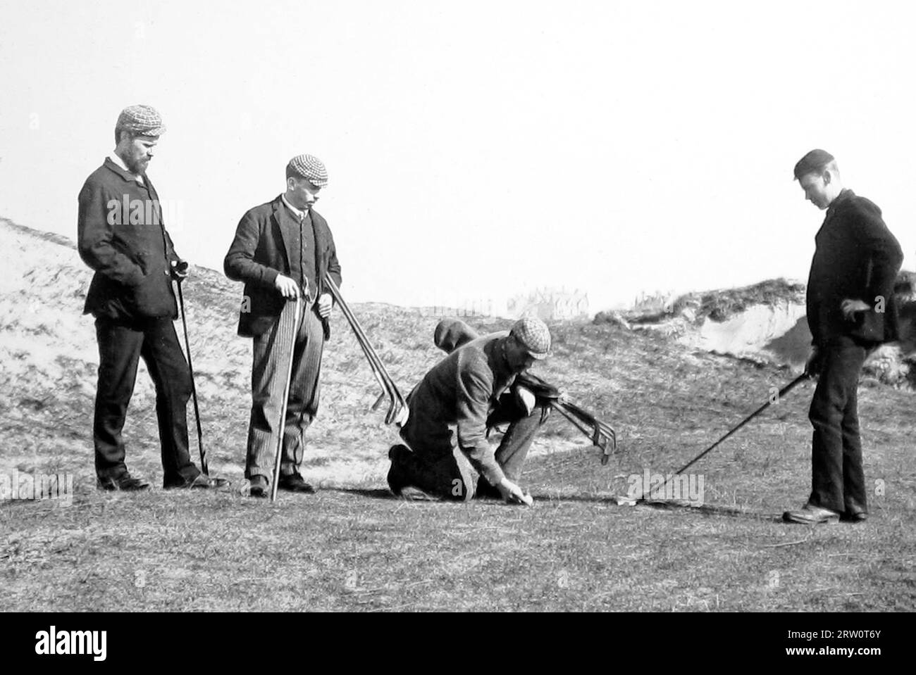 Jouer au golf à St. Andrew, Écosse, époque victorienne Banque D'Images
