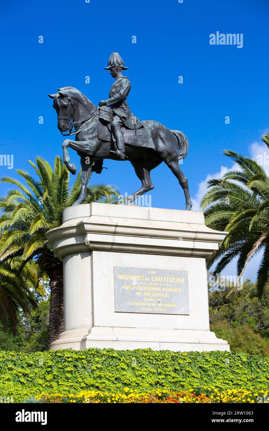 Melbourne, Australie, janvier 26 : Monument du Gouverneur général du Marquis de Linlithgow et jardins environnants le 26 janvier 2015 Banque D'Images