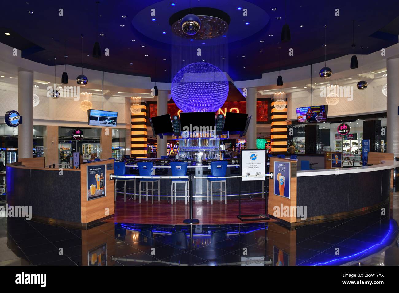 Nevada USA 6 septembre 2021 entrée au luxueux Blue Moon Bar situé en face du théâtre Zappos de l'hôtel Planet Hollywood Las Vegas Banque D'Images