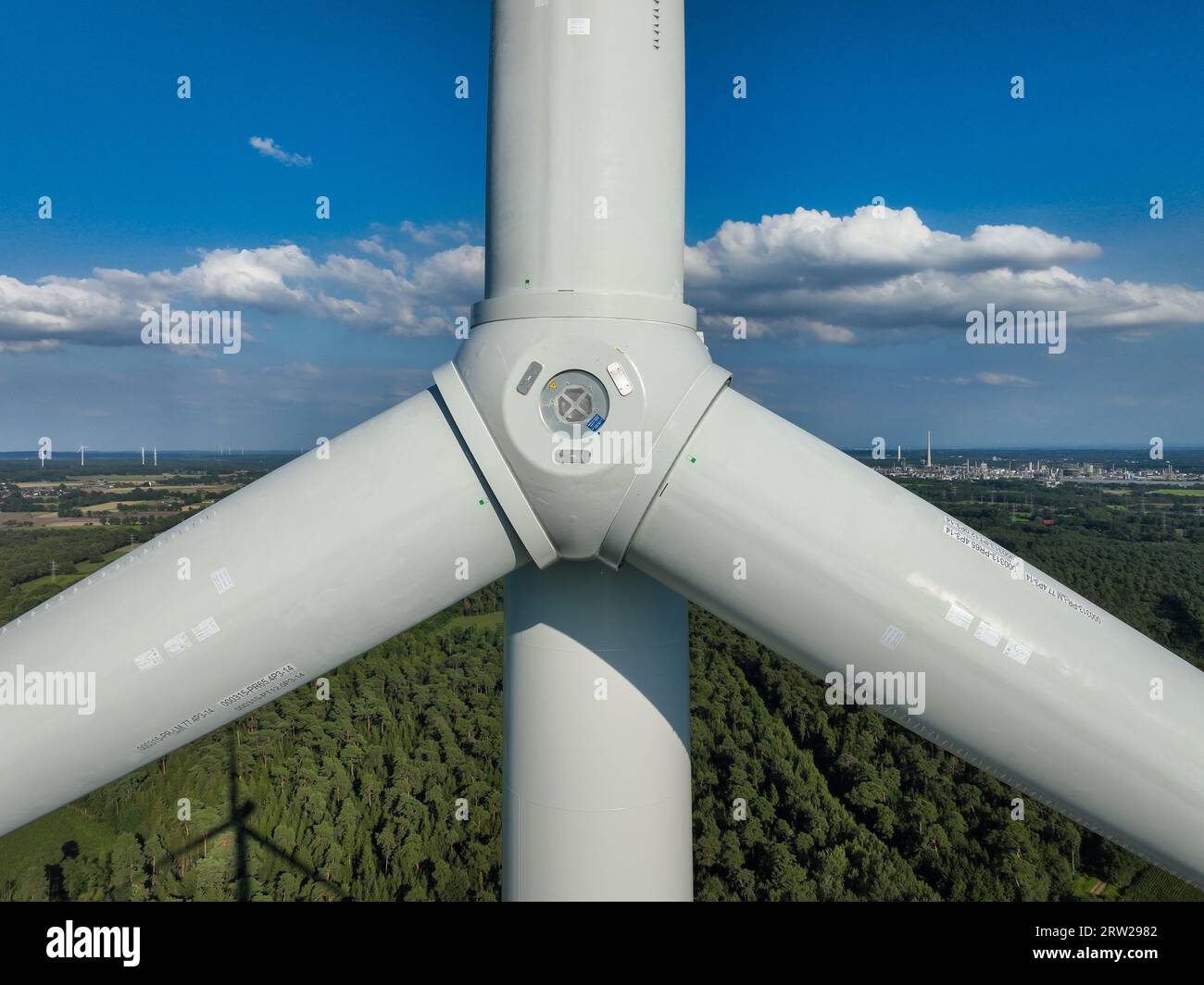 21.08.2023, Allemagne, Rhénanie du Nord-Westphalie, Dorsten - Nouvelle construction d'une éolienne. Parc éolien grosse Heide. 00X230821D012CAROEX.JPG [MODÈLE RELE Banque D'Images