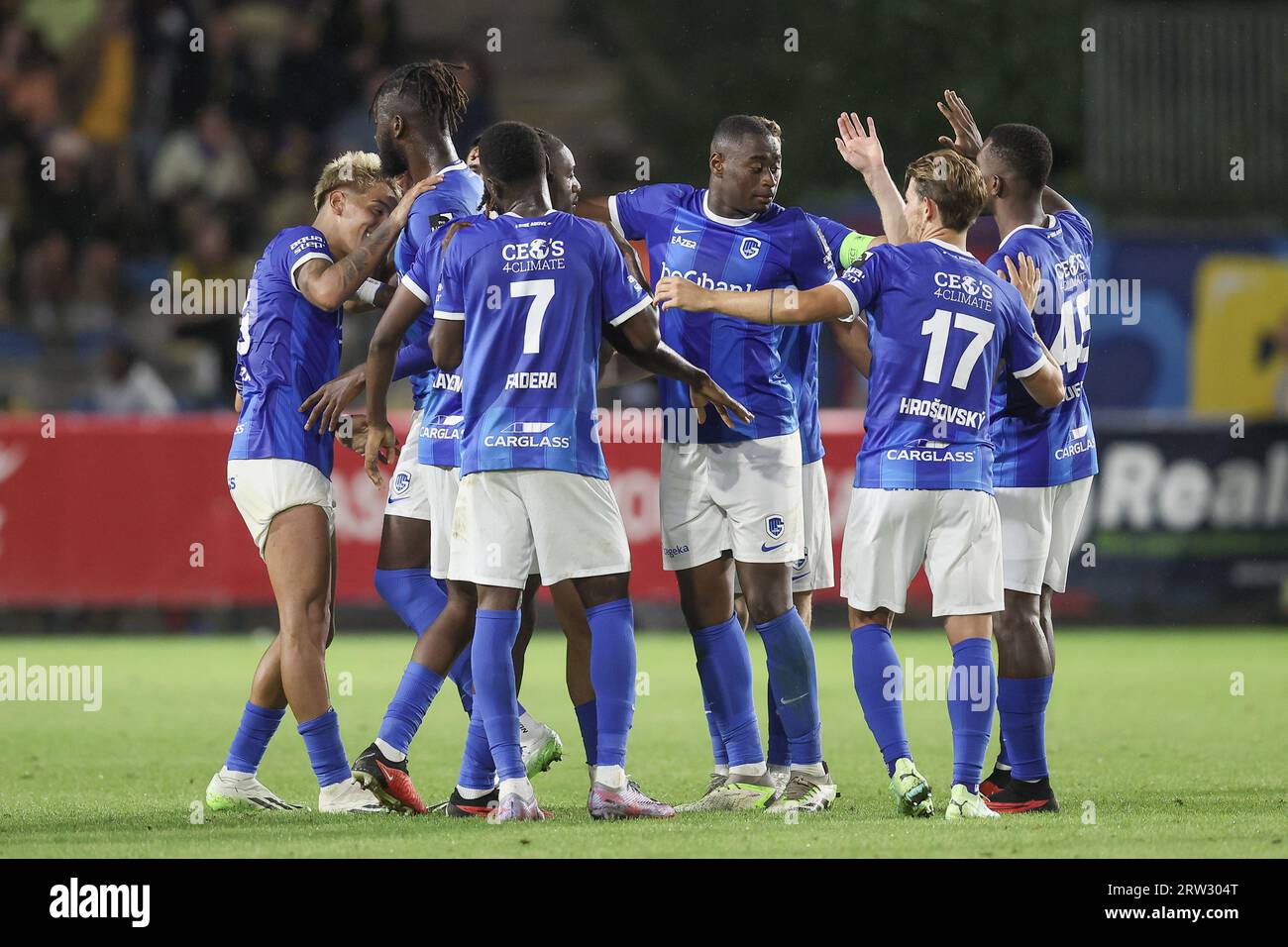 Bruxelles, Belgique. 16 septembre 2023. Les joueurs de Genk célèbrent lors d'un match de football entre la Royale Union Saint-Gilloise et le KRC Genk, samedi 16 septembre 2023 à Bruxelles, le jour 07 de la saison 2023-2024 de la Jupiler Pro League première division du championnat belge. BELGA PHOTO BRUNO FAHY crédit : Belga News Agency/Alamy Live News Banque D'Images