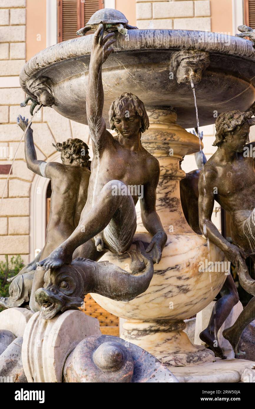 La Fontaine aux tortues, Fontana delle Tartarughe, construite entre 1581 et 1584, conçue par Giacomo Della Porta, statues en bronze de Taddeo Landini, ornées de tortues Banque D'Images