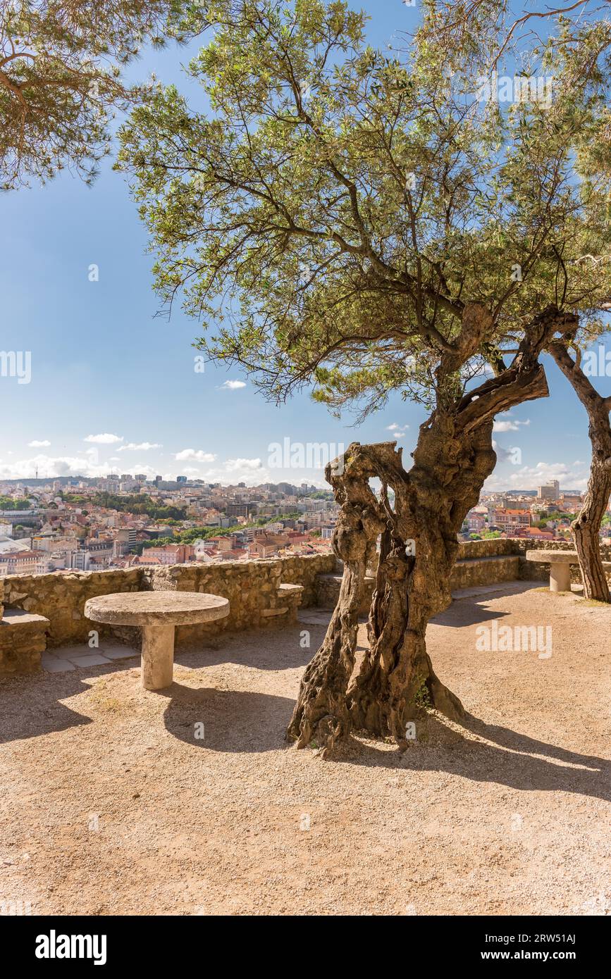 Lisbonne, Portugal, 21 avril 2014 : vue de lisboa depuis le château de Sao Jorge. Le château est situé dans le centre historique de Lisbonne, Portugal Banque D'Images