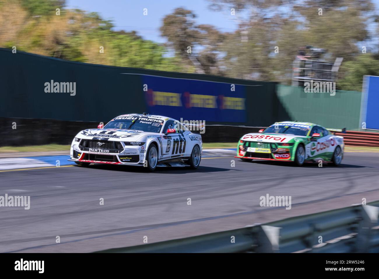 Melbourne, Australie, 17 septembre 2023. Nick Percat (2 ans) au volant de Ford Mustang GT pour Mobil 1 NTI et Walkinshaw Andretti United Racing lors du Repco Supercars Championship au Penrite Oil Sandown 500 au Sandown International Raceway le 17 septembre 2023 à Melbourne, en Australie. Crédit : Santanu Banik/Speed Media/Alamy Live News Banque D'Images