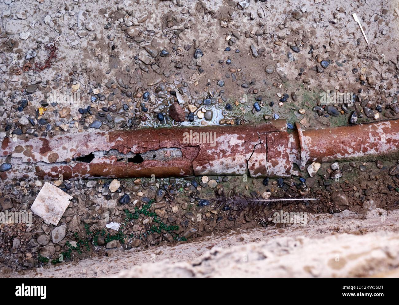 Tuyaux en terre cuite, trouvés dans les palais de Knossos, le principal site archéologique de l'âge du bronze à Héraklion sur l'île de Crète, en Grèce Banque D'Images