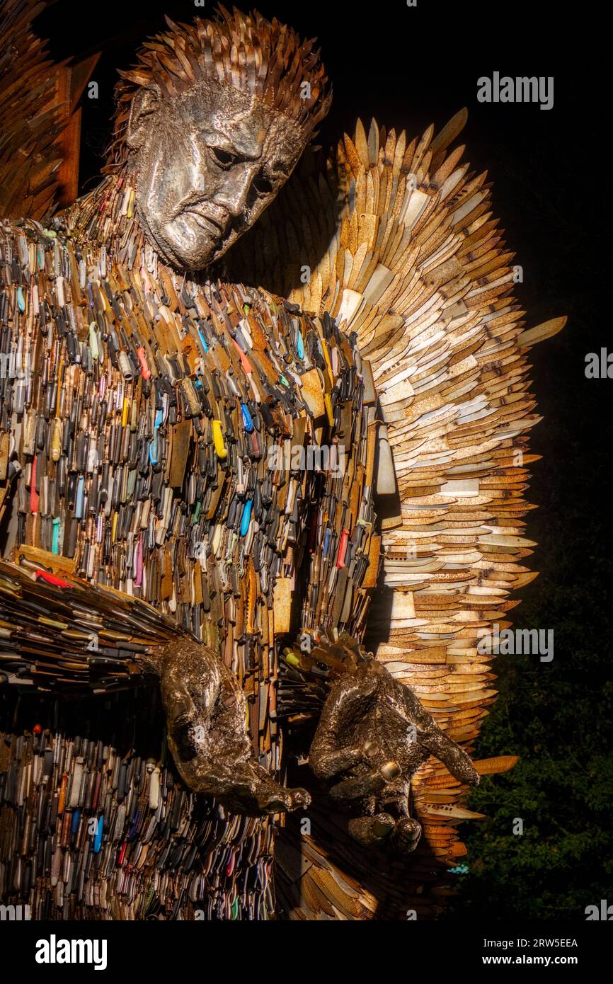 The Knife Angel - Sculpture contemporaine composée de 100 000 couteaux créés par l'artiste Alfie Bradley Banque D'Images