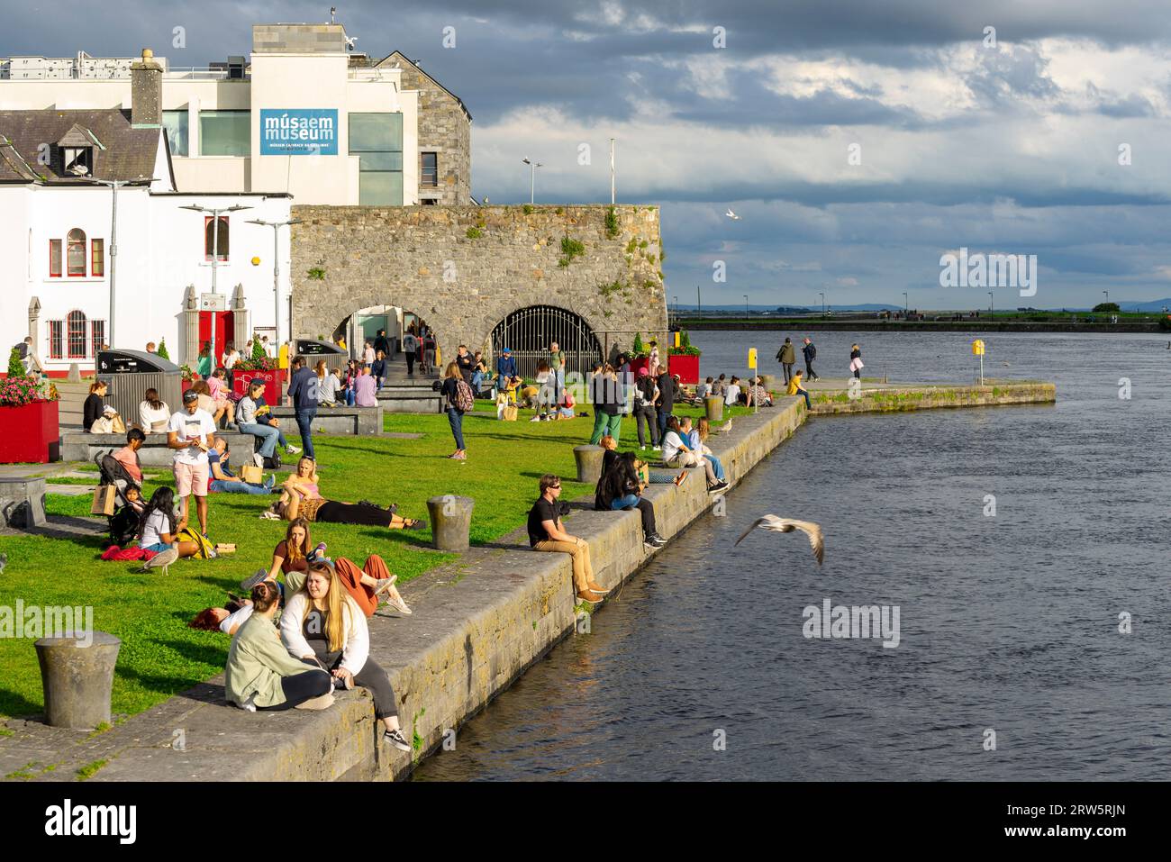 Galway City Museum and Spanish Arches, Galway, Irlande, Royaume-Uni Banque D'Images