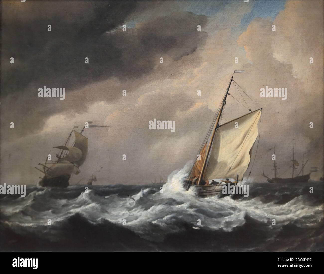 Un petit navire hollandais rapproché dans une brise forte par le peintre hollandais Willem van de Velde à la National Gallery, Londres, Royaume-Uni Banque D'Images