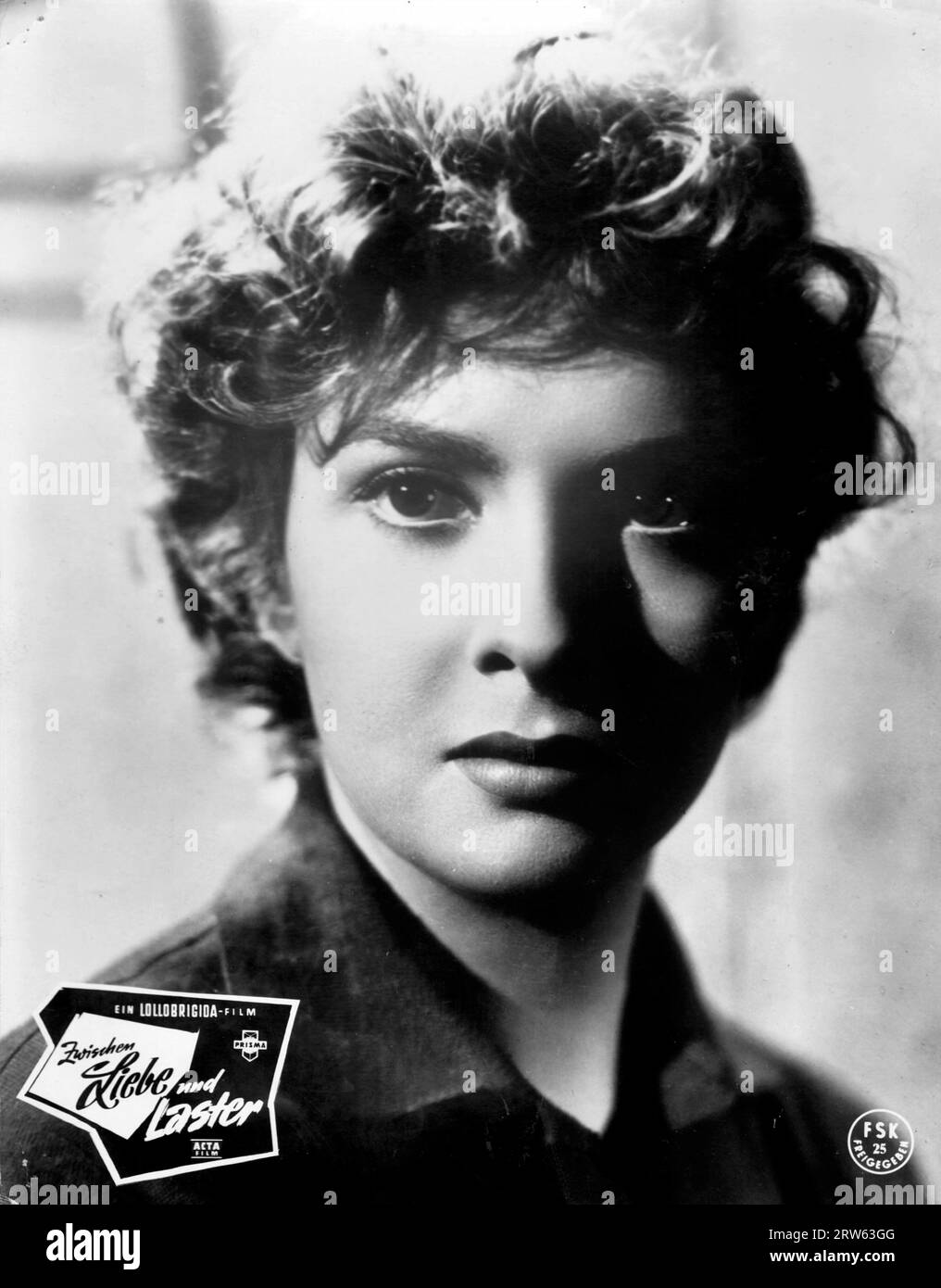 GINA LOLLOBRIGIDA dans ALINA (1950), mise en scène de GIORGIO PASTINA. Crédit : ACTA film / Album Banque D'Images