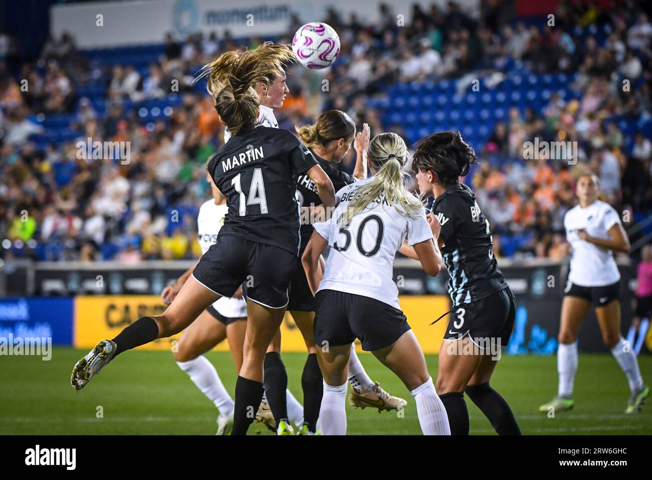 Harrison, États-Unis. 23 juin 2023. Harrison, États-Unis, 16 septembre 2023 : les joueuses du Washington Spirit et du Gotham FC lors du match de la National Womens Soccer League entre le Gotham FC et le Washington Spirit au Red Bull Arena à Harrison, NJ, États-Unis (USAGE ÉDITORIAL UNIQUEMENT). (Rebekah Wynkoop/SPP) crédit : SPP Sport Press photo. /Alamy Live News Banque D'Images