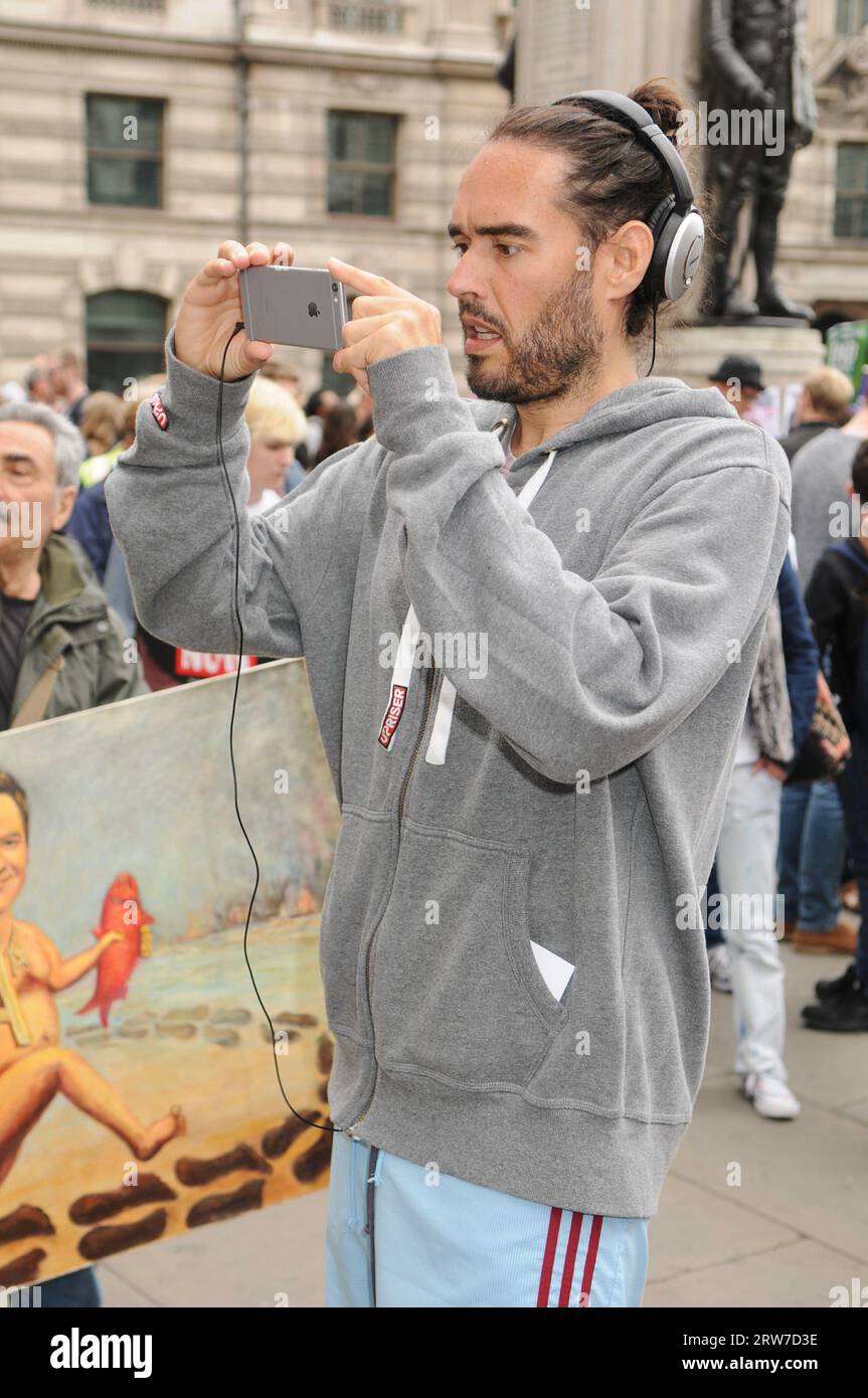 Russell Brand, marche anti-austérité, Banque d'Angleterre, ville de Londres, Royaume-Uni Banque D'Images