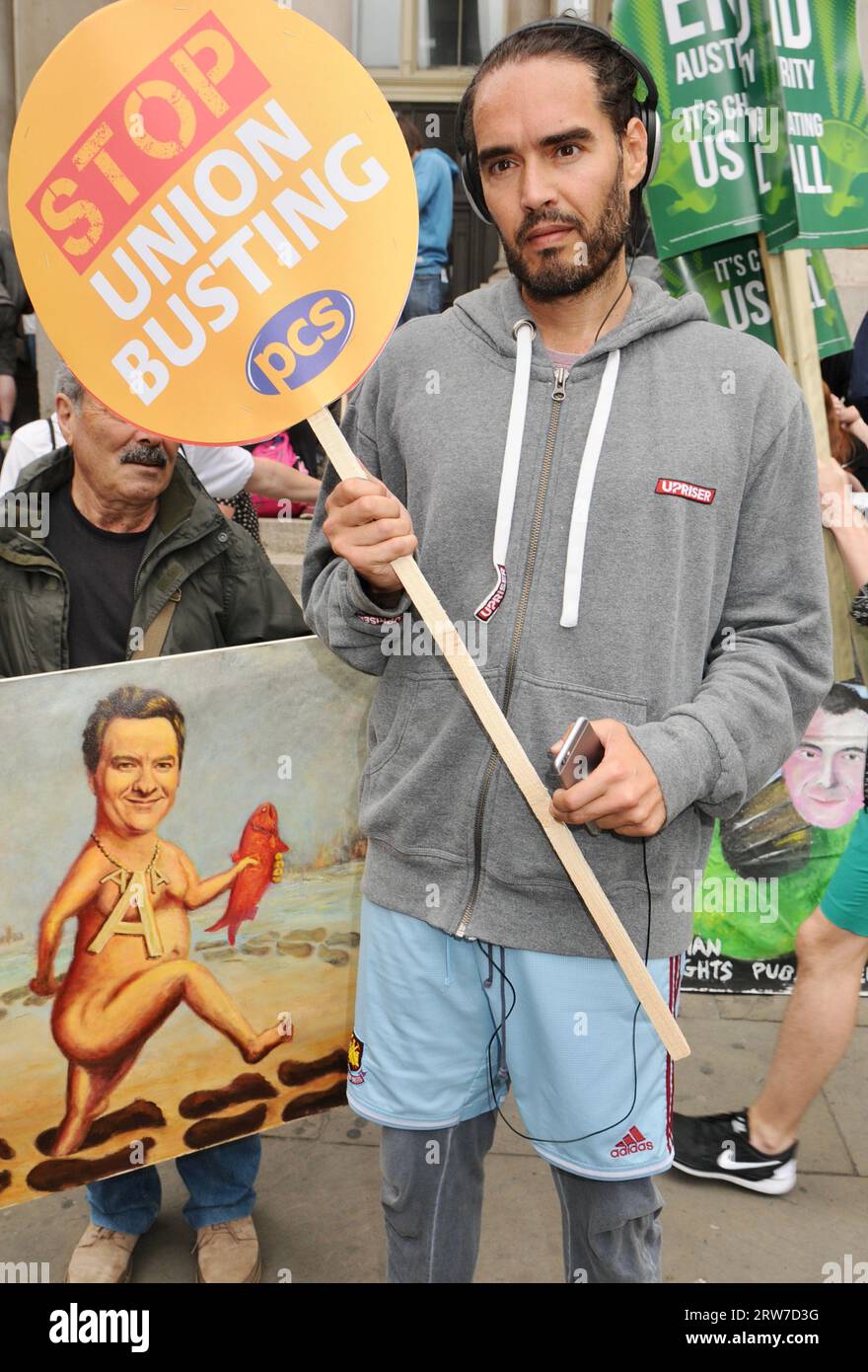 Russell Brand, marche anti-austérité, Banque d'Angleterre, ville de Londres, Royaume-Uni Banque D'Images