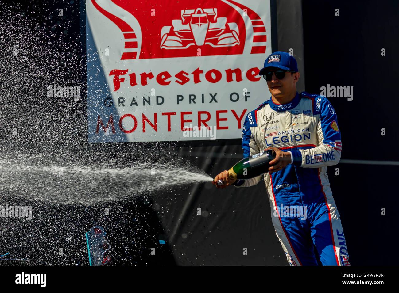 Monterey, Californie, États-Unis. 10 septembre 2023. ALEX PALOU (10 ans), pilote de la série INDYCAR, de Barcelone, en Espagne, remporte le trophée Astor et le championnat au WeatherTech Raceway Laguna Seca à Monterey, en Californie. (Image de crédit : © Riley S Bridges Grindstone Media/ASP) USAGE ÉDITORIAL SEULEMENT! Non destiné à UN USAGE commercial ! Banque D'Images