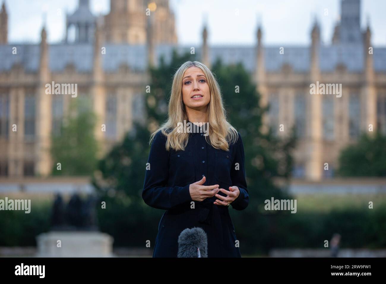 Londres, Royaume-Uni. Septembre 18 2023. Laura Trott, ministre des Pensions, est vue à Westminster lors de la tournée des médias du matin. Crédit : Tayfun Salci / Alamy Live News Banque D'Images