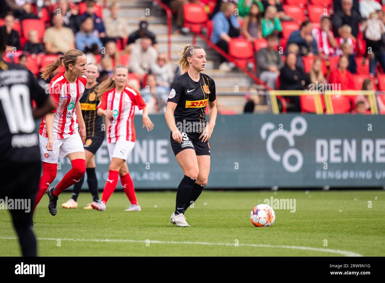 Aalborg, Danemark. 17 septembre 2023. Karen Linnebjerg Knudsen (9) du FC Nordsjaelland vu lors du match de Gjensidige Kvindeliga entre AAB Women et FC Nordsjaelland à Aalborg Portland à Aalborg. (Crédit photo : Gonzales photo - Balazs Popal). Banque D'Images