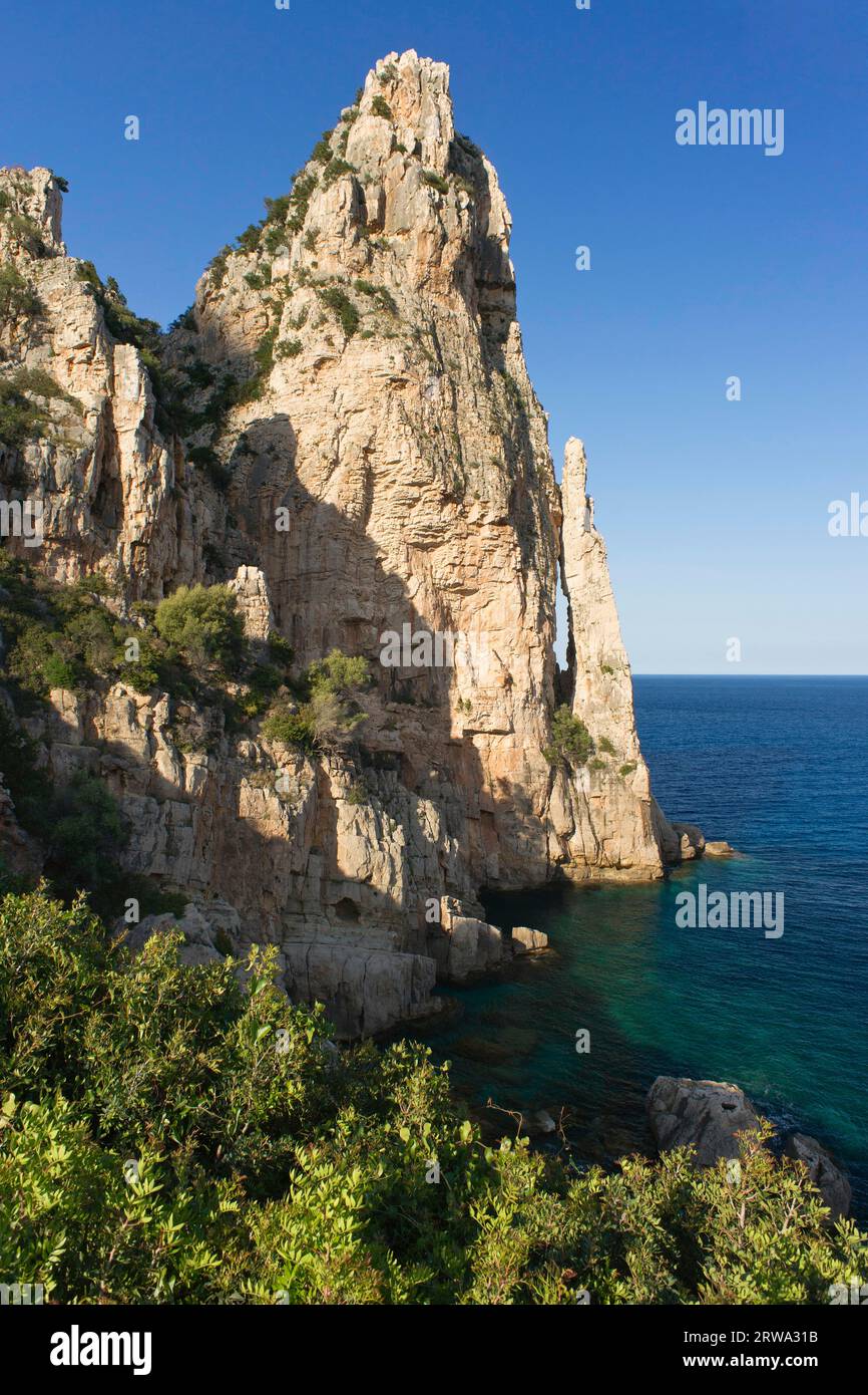 Le pinacle Pedra Longa, Sardaigne, Italie, Europe le pinacle Pedra Longa, Sardaigne, Italie, Europe Banque D'Images