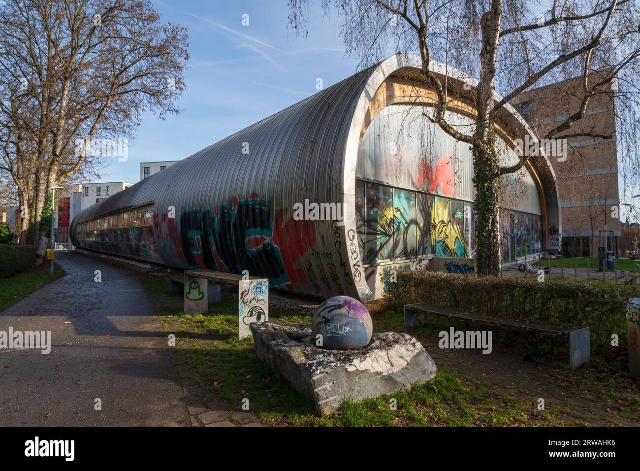 Skatepark Pragfriedhof à Stuttgart, Bade-Württemberg, Allemagne Banque D'Images