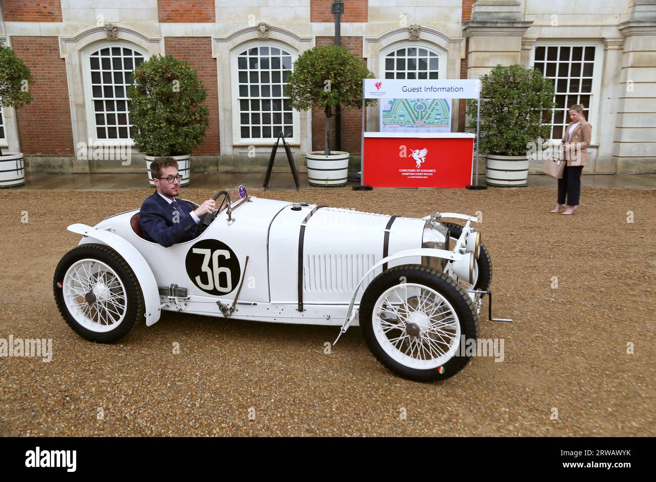 Amilcar CO (1926) (le Mans 1933 et 1934 entrée), Concours of Elegance 2023, Hampton court Palace, Londres, Royaume-Uni, Europe Banque D'Images