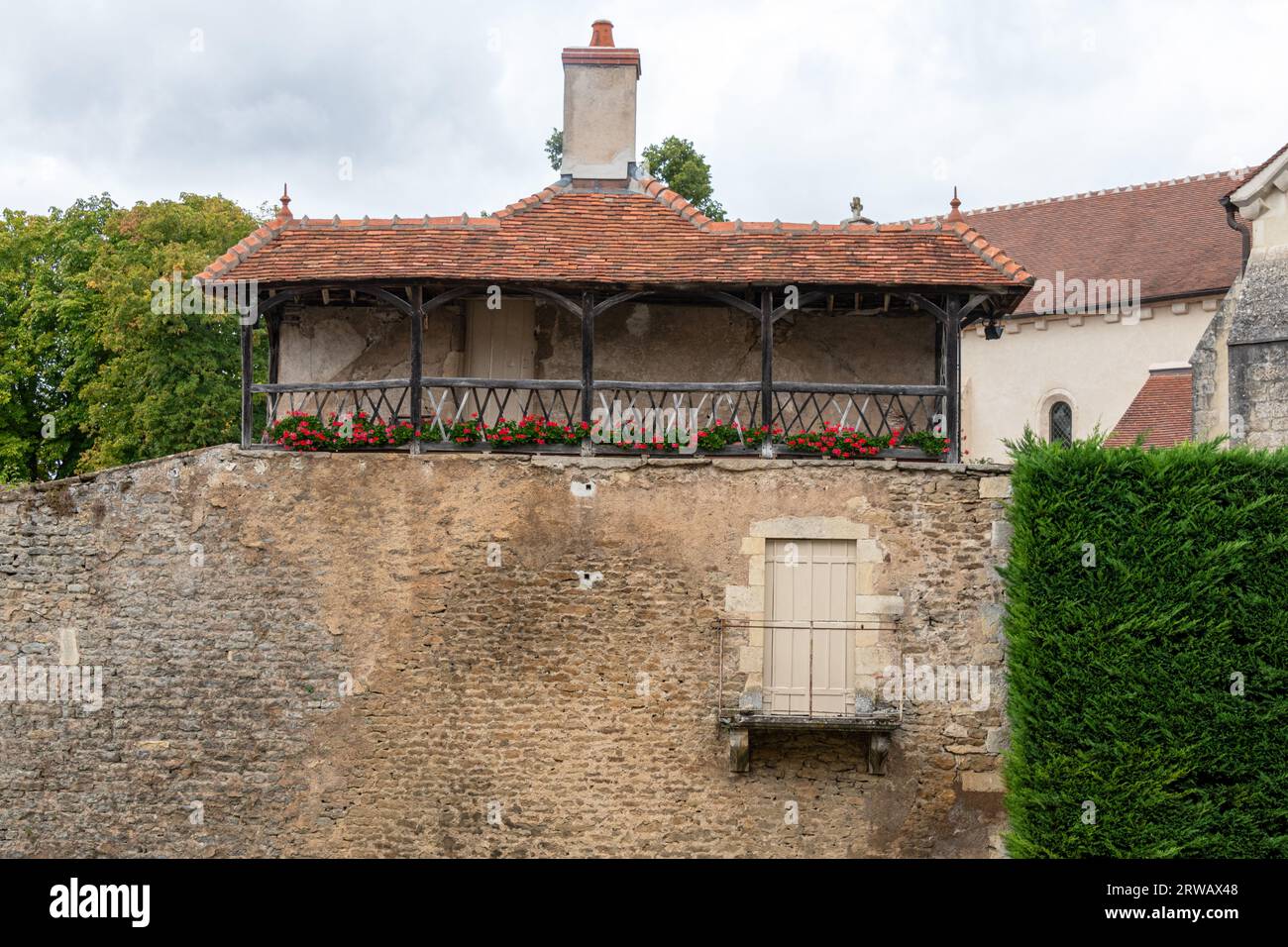 Une Maison de Moat à Chateaux Epoisses dans le département de Côte-d'Or de Bourgogne France. Banque D'Images