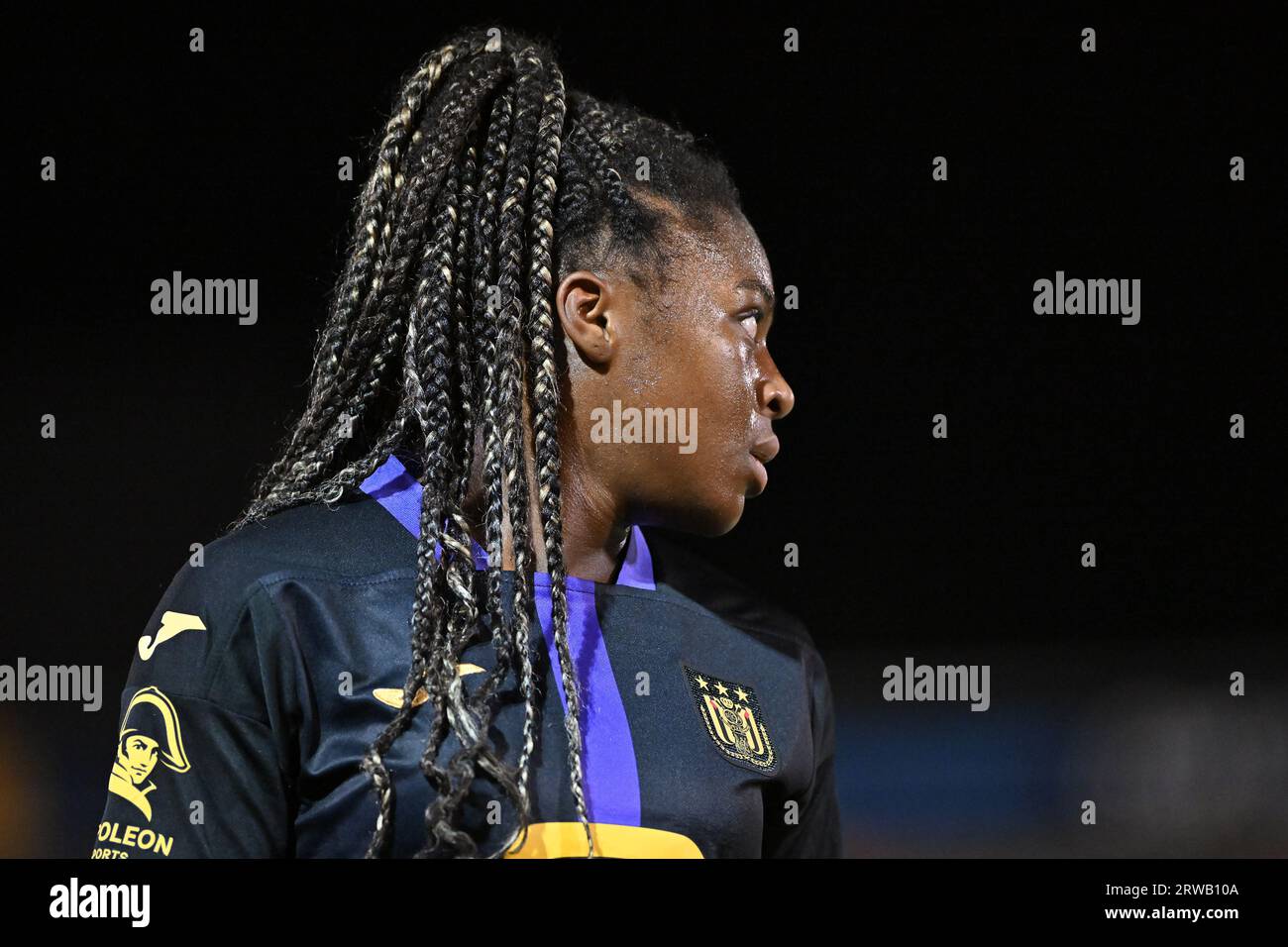 Esther Buabadi (24 ans) d'Anderlecht photographiée lors d'un match de football féminin entre SV Zulte - Waregem et RSC Anderlecht lors de la troisième journée de la saison 2023 - 2024 de la Super League Belge Lotto Womens , le jeudi 13 septembre 2023 à Zulte , BELGIQUE . PHOTO SPORTPIX | Dirk Vuylsteke Banque D'Images