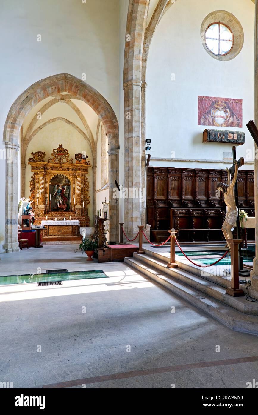 Altomonte Calabria Italie. Église gothique angevin Santa Maria della Consolazione Banque D'Images