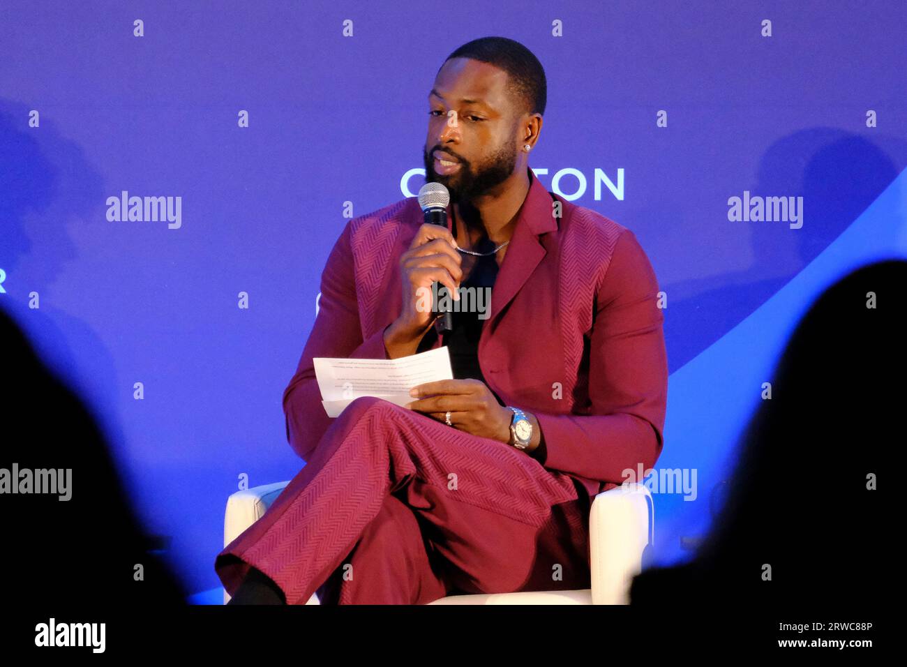 New York, NY, États-Unis. 18 septembre 2023. Dwyane Wade à la séance de projecteurs : stopper le recul sur les droits LGBTQ : Comment nous pouvons mobiliser du soutien dans un contexte de recul accru des politiques, de discours de haine et de violence à l’Initiative mondiale Clinton 2023 à New York le 18 septembre 2023 crédit : Katie Godowski/Media Punch/Alamy Live News Banque D'Images