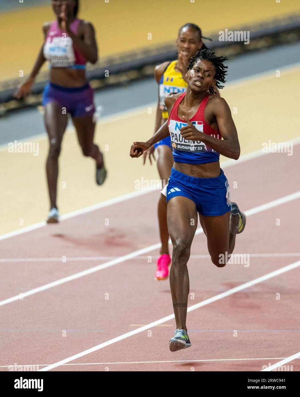 Marileidy Paulino, de la République dominicaine, concourant dans la finale du 400m féminin le cinquième jour des Championnats du monde d'athlétisme au National Athleti Banque D'Images