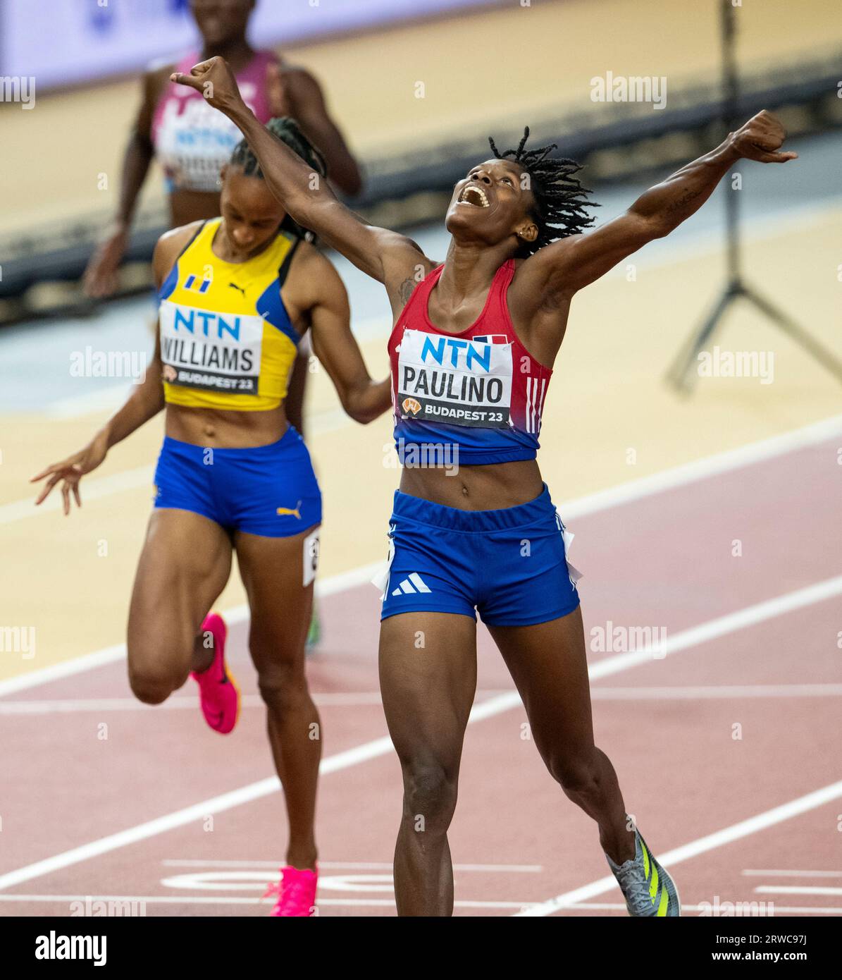 Marileidy Paulino, de la République dominicaine, concourant dans la finale du 400m féminin le cinquième jour des Championnats du monde d'athlétisme au National Athleti Banque D'Images