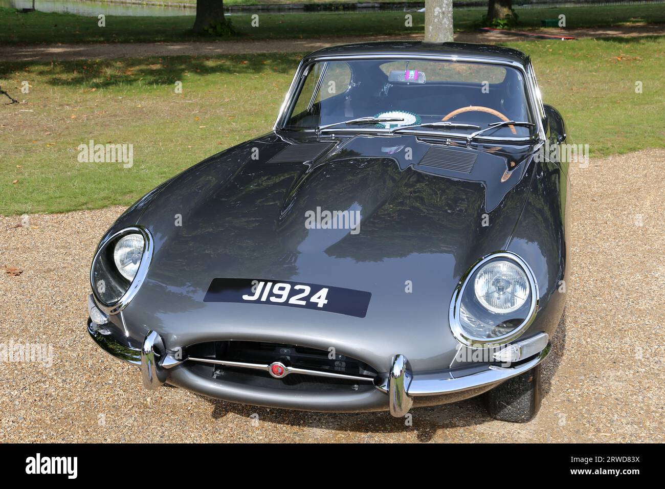 Jaguar E-Type '60 Collection' coupé (2021), Concours of Elegance 2023, Hampton court Palace, Londres, Royaume-Uni, Europe Banque D'Images