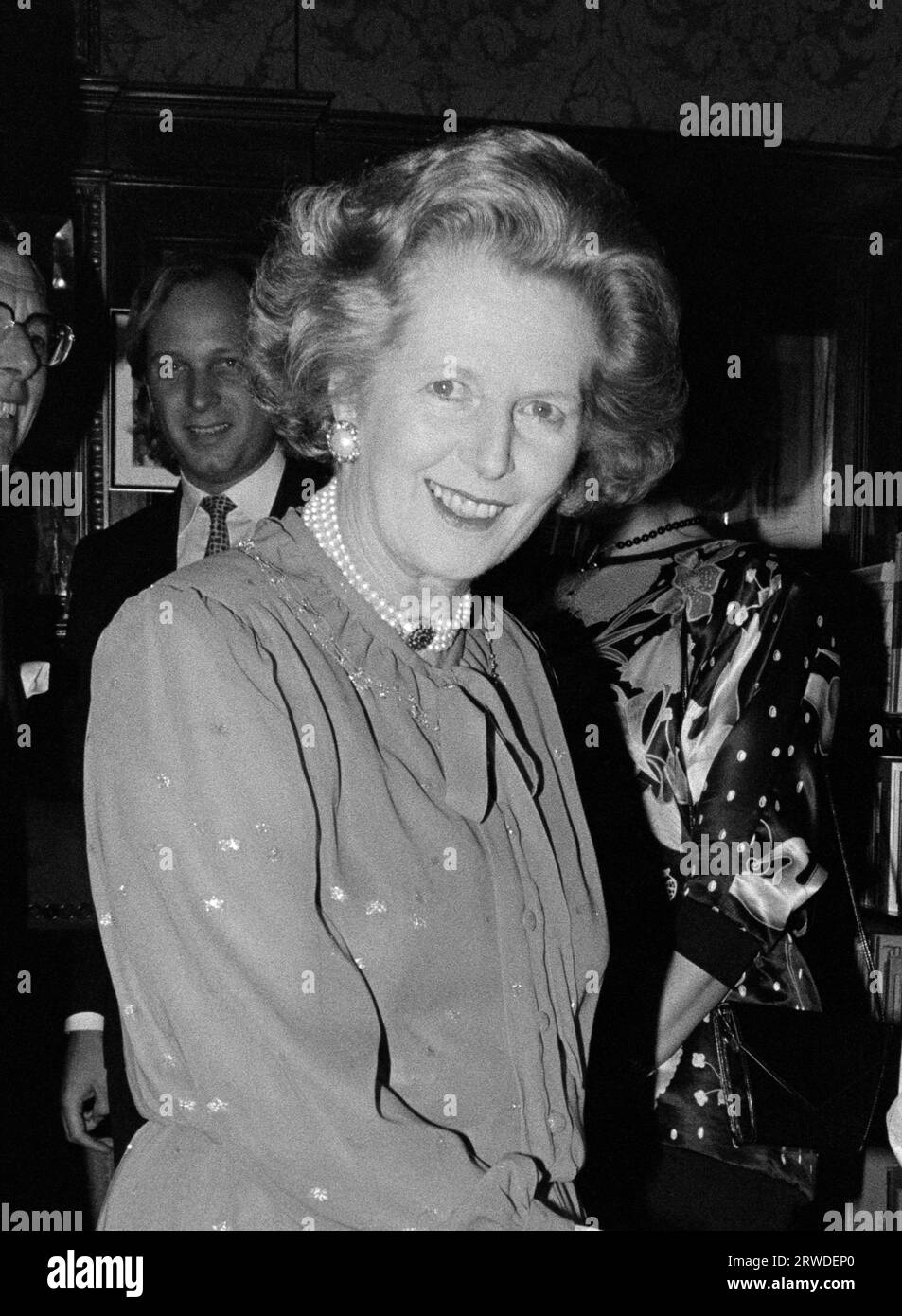 LONDRES, ROYAUME-UNI. 27 août 1986 : la première ministre Margaret Thatcher au Theatre Royal Haymarket pour une représentation de long Day’s Journey into Night. Photo © Paul Smith/Featureflash Banque D'Images