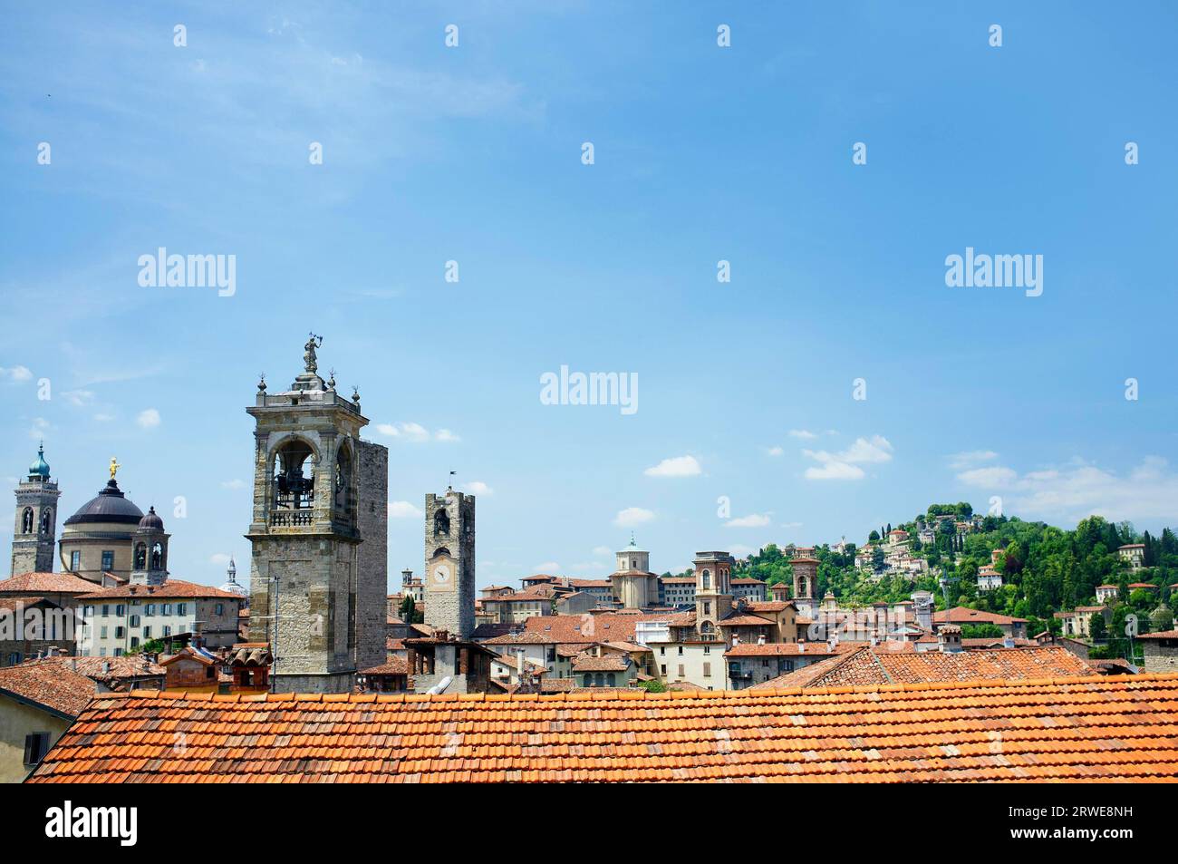 Vue sur Bergame Citta Alta (la vieille ville haute de Bergame), Lombardie, Italie Banque D'Images