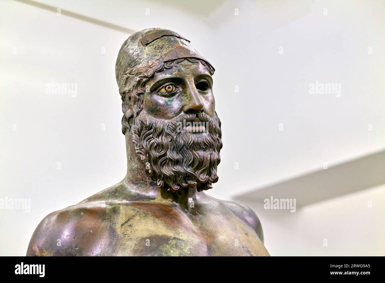 Reggio Calabria. Calabre Italie. Le Riace bronze au Musée National de Magna Grecia. Statue B. Banque D'Images