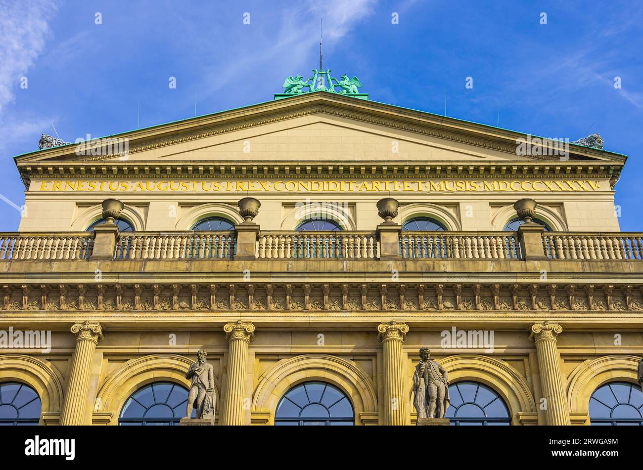 Opéra de Hanovre (Staatsoper Hannover) sur la place de l'Opéra, siège du Théâtre d'État de Basse-Saxe, Hanovre, Basse-Saxe, Allemagne, Europe. Banque D'Images