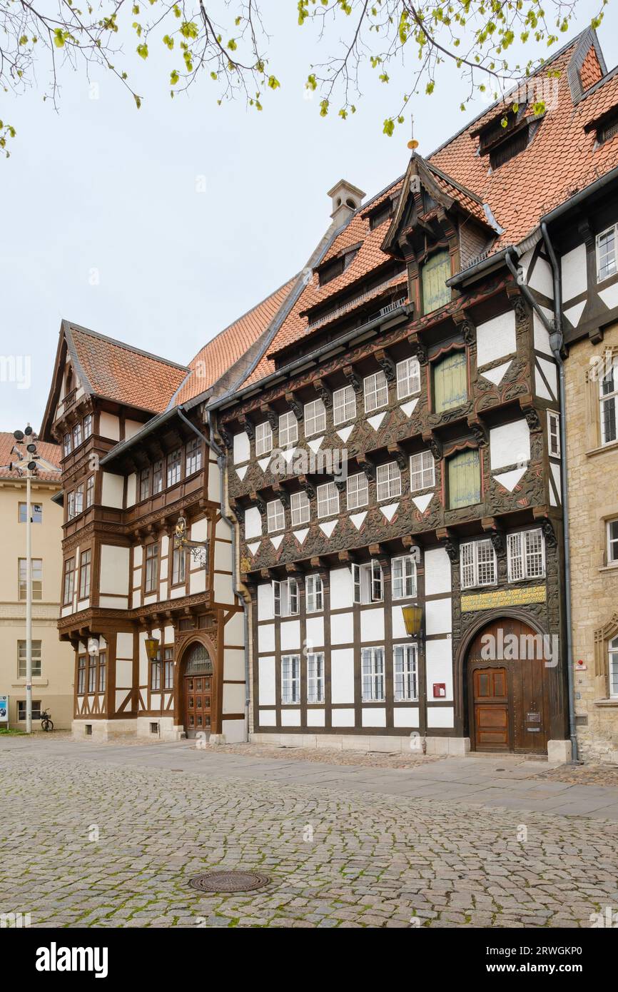 Maisons à colombages historiques sur la place du château de Braunschweig Banque D'Images
