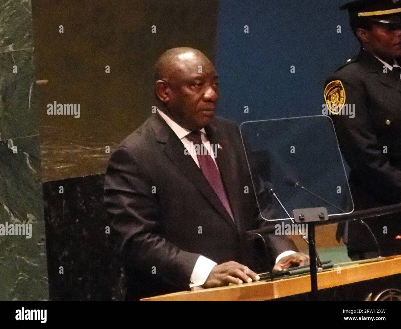 New York, New York, États-Unis. 19 septembre 2023. New York, 19 septembre 2023 . Ouverture de la 78e session de l'Assemblée générale des Nations Unies. Afrique du Sud. Son Excellence Matamela Cyril Ramaphosa.President (crédit image : © Bruce Cotler/ZUMA Press Wire) USAGE ÉDITORIAL SEULEMENT! Non destiné à UN USAGE commercial ! Banque D'Images