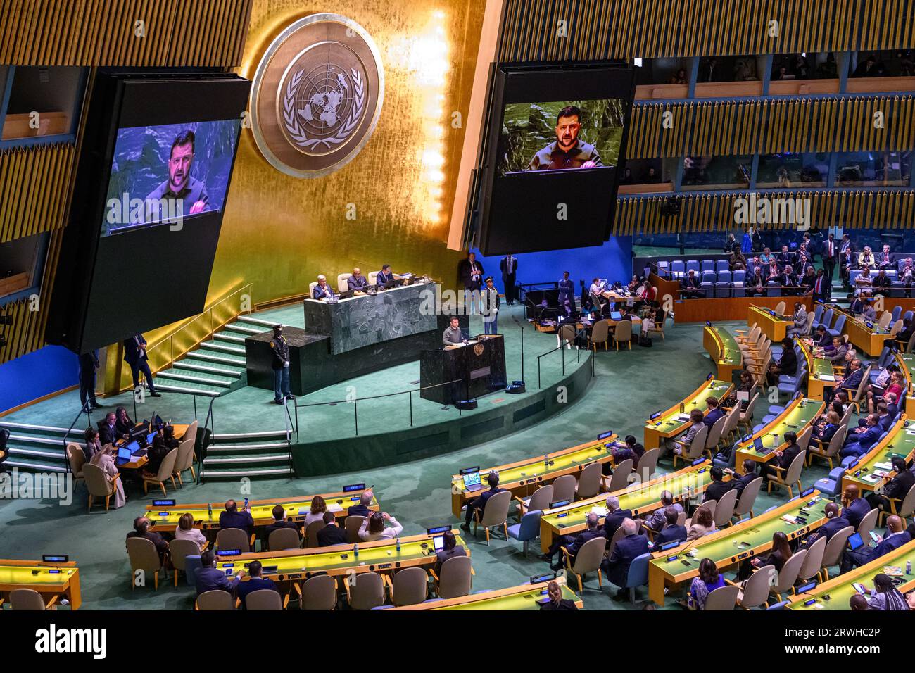 New York, États-Unis. 19 septembre 2023. Le président ukrainien Volodymyr Zelenskyy s'adresse à la séance d'ouverture de la 78e Assemblée générale des Nations Unies au siège de l'ONU. Crédit : Enrique Shore/Alamy Live News Banque D'Images