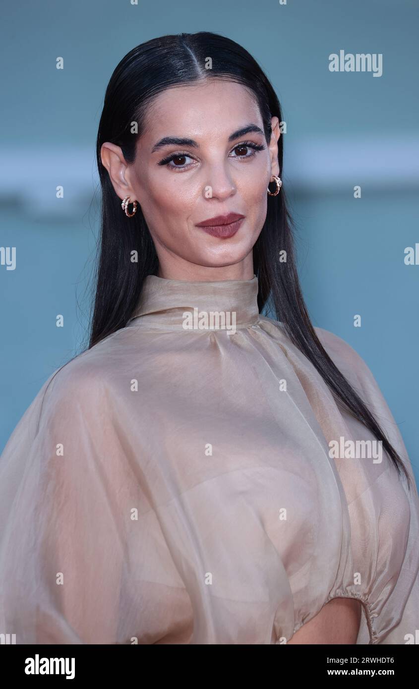 VENISE, ITALIE - SEPTEMBRE 02 : Francesca Chillemi assiste à un tapis rouge pour le Prix Kineo 2023 au 80e Festival du film de Venise Banque D'Images