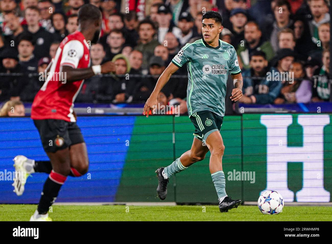 Rotterdam, pays-Bas. 19 septembre 2023. ROTTERDAM, PAYS-BAS - 19 SEPTEMBRE : Luis Palma de Celtic court avec le ballon lors du match de groupe E de l'UEFA Champions League entre Feyenoord et Celtic au Stadion Feyenoord le 19 septembre 2023 à Rotterdam, pays-Bas. (Photo Andre Weening/Orange Pictures) crédit : Orange pics BV/Alamy Live News Banque D'Images