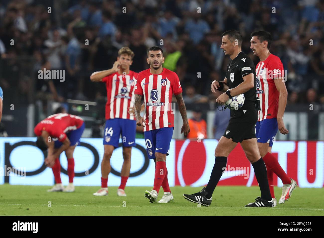 Rome, . 19 septembre 2023. Rome, Italie 19.09.2023 : déception des joueurs de l'Atletico après avoir marqué à la fin de l'UEFA Champions League 2023-2024 football, groupe E, entre SS Lazio vs Atletico de Madrid au Stade Olympique de Rome. Crédit : Agence photo indépendante/Alamy Live News Banque D'Images