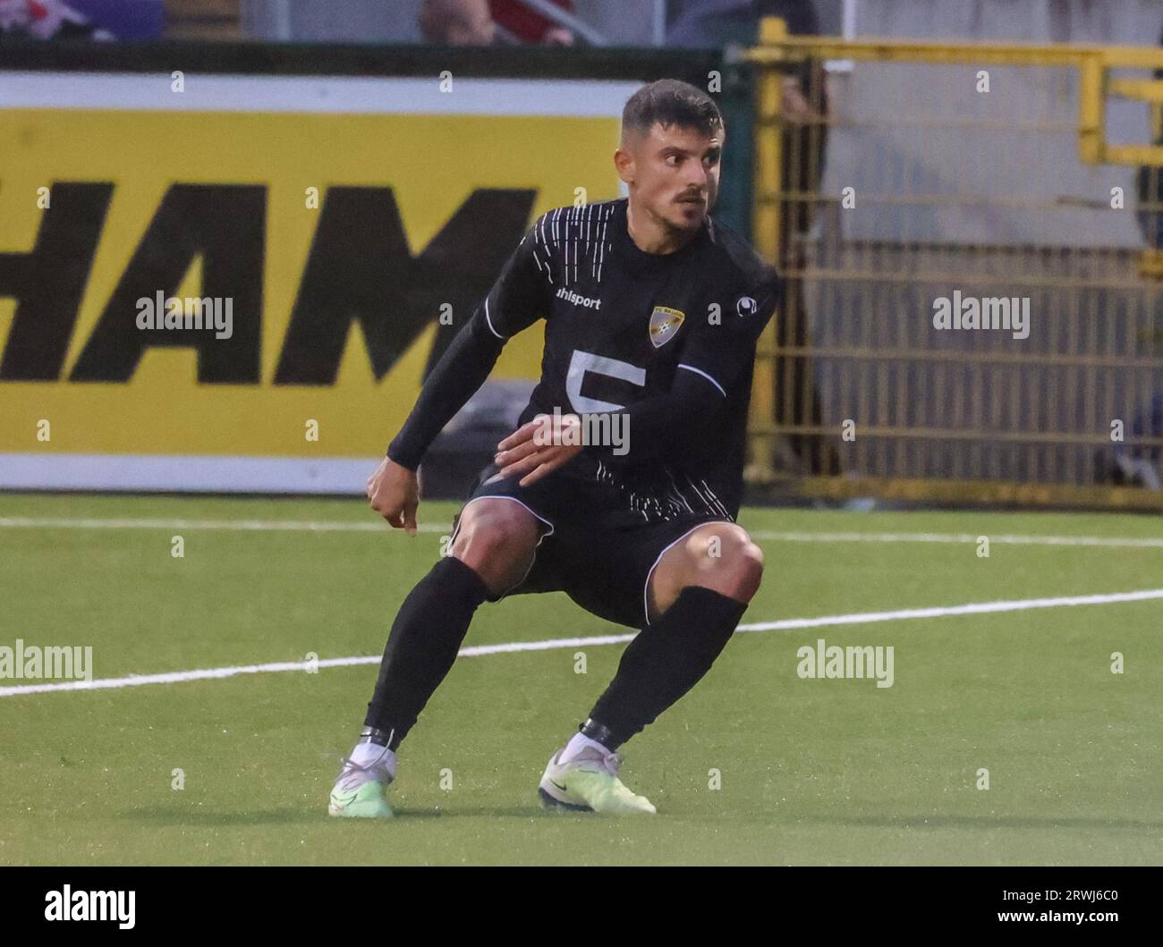 Solitude, Belfast, Irlande du Nord, Royaume-Uni. 03 août 2023. UEFA Europa Conference League deuxième tour de qualification (2e manche) – Larne contre Ballkani. FC Ballkani footballeur Arber Potoku (3). Banque D'Images