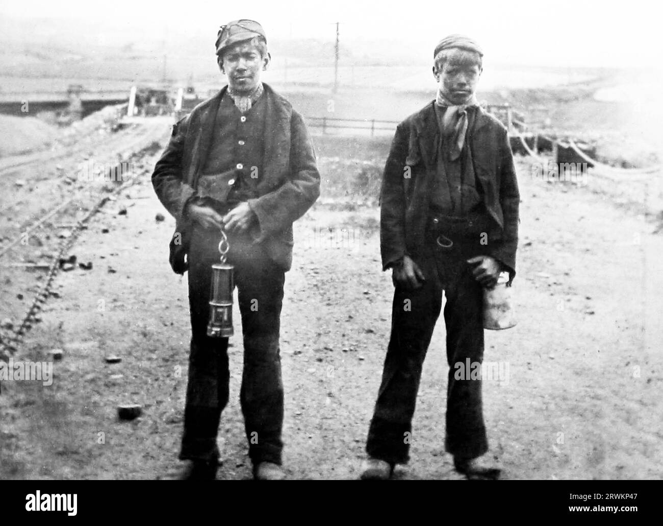 Enfants mineurs de charbon, époque victorienne Banque D'Images