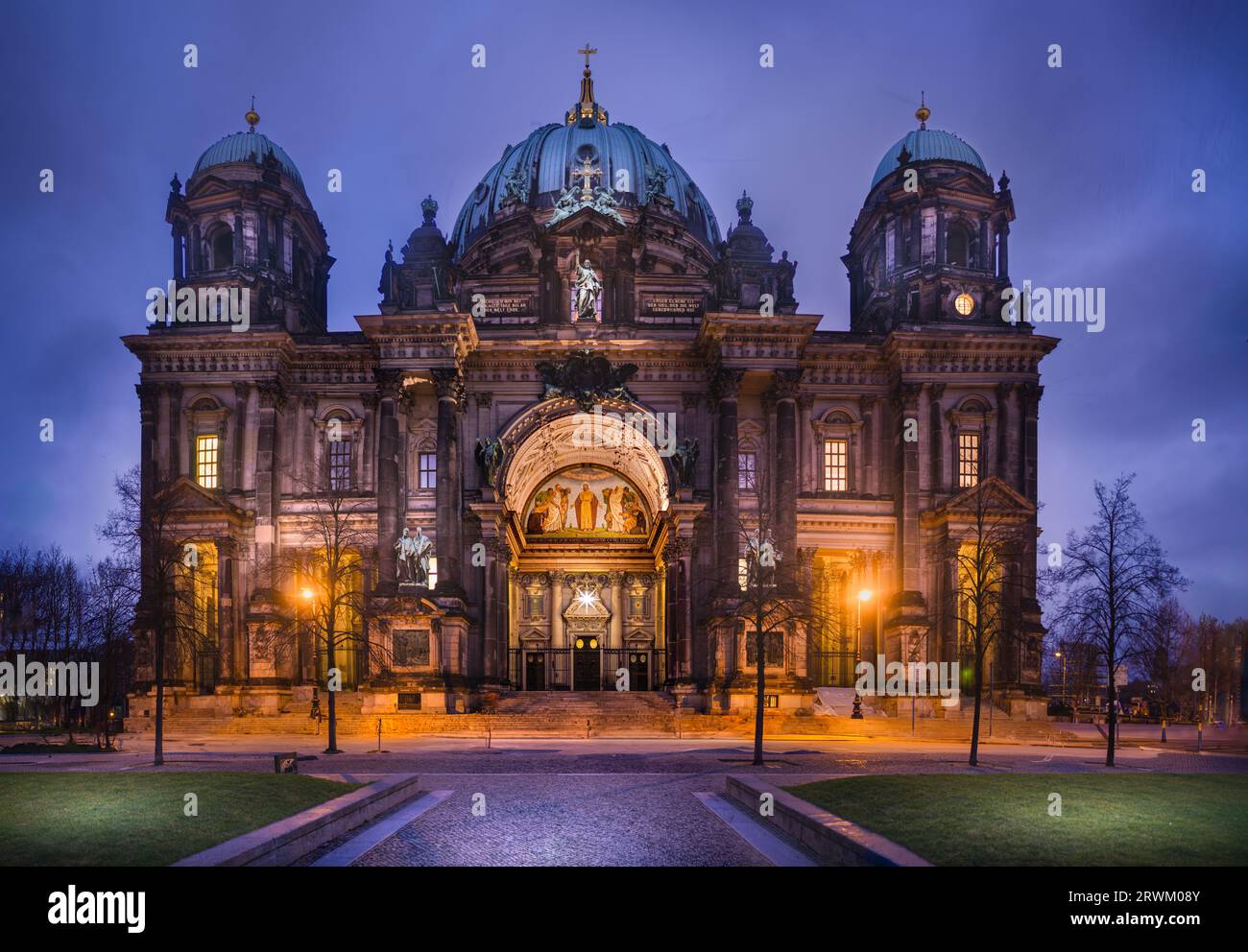 Cathédrale de Berlin à l'aube, Allemagne Banque D'Images