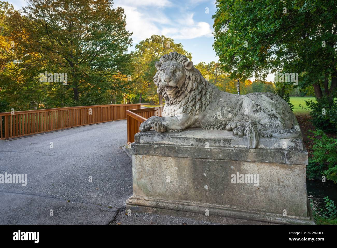 Pont Lions au parc du château de Laxenburg - Laxenburg, Autriche Banque D'Images