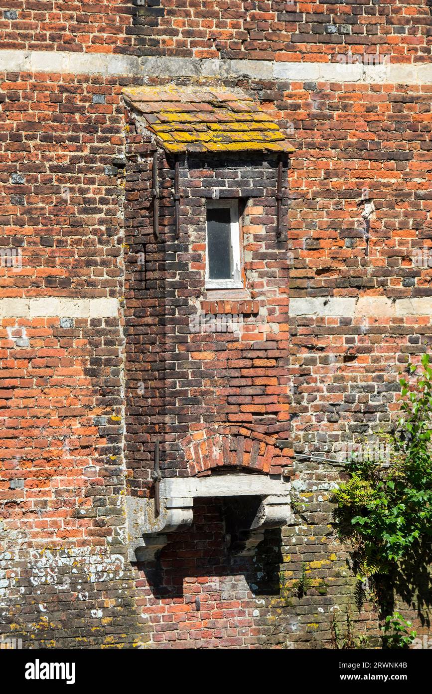 toilette médiévale / latrine / privée / garderobe du Donjon Ter Heyden, donjon du 14e siècle dans le village Rotselaar, Brabant flamand, Flandre, Belgique Banque D'Images